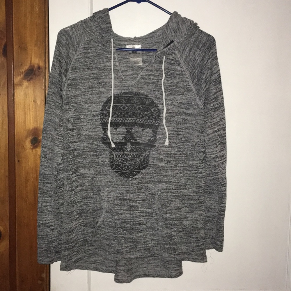 Skull sweatshirt